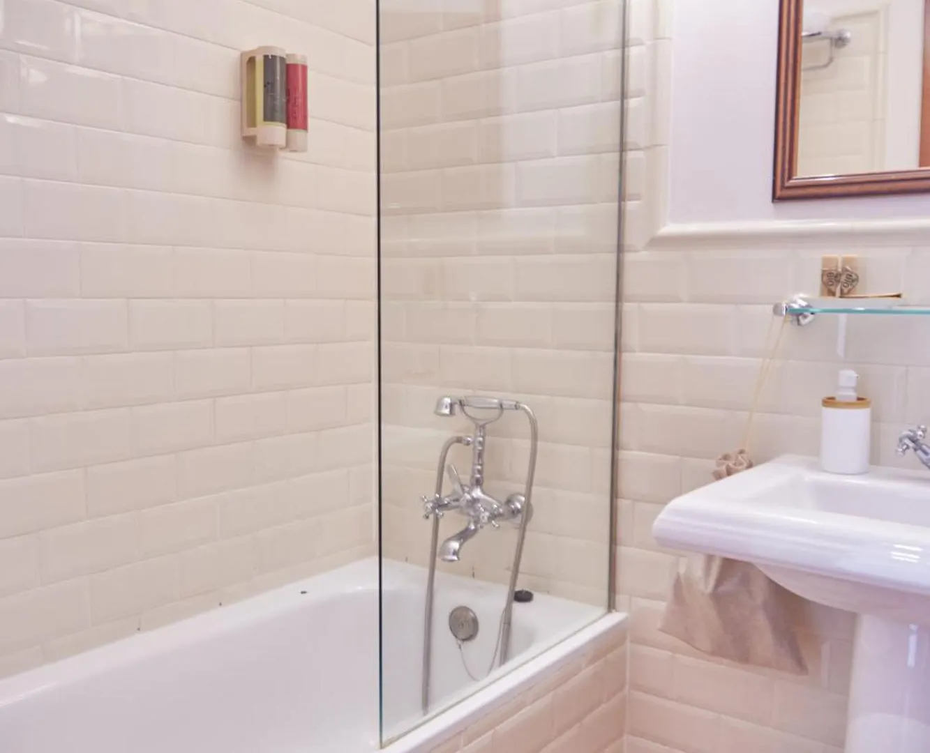 Hotel Palou 1874 Sant Pere De Ribes 3*,  Spanje